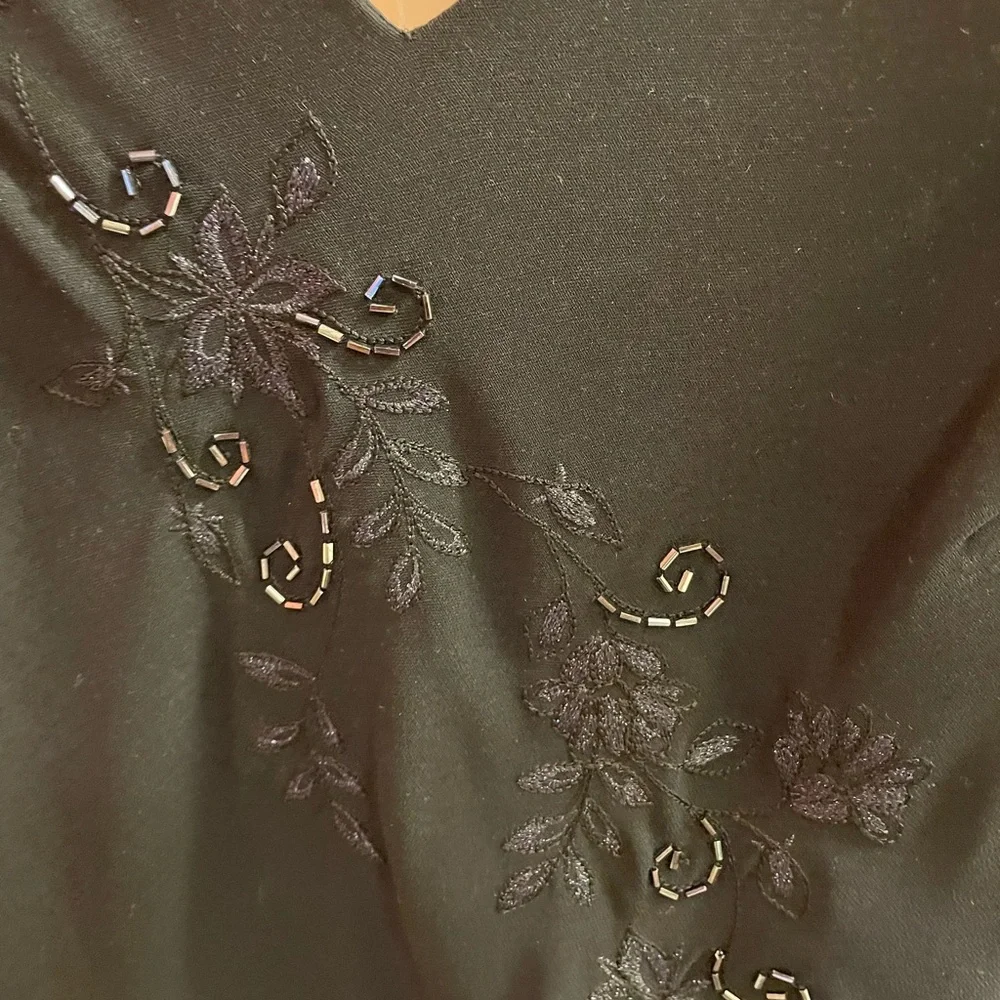 Ladies v neck black dress. EUC - Picture 2 of 5